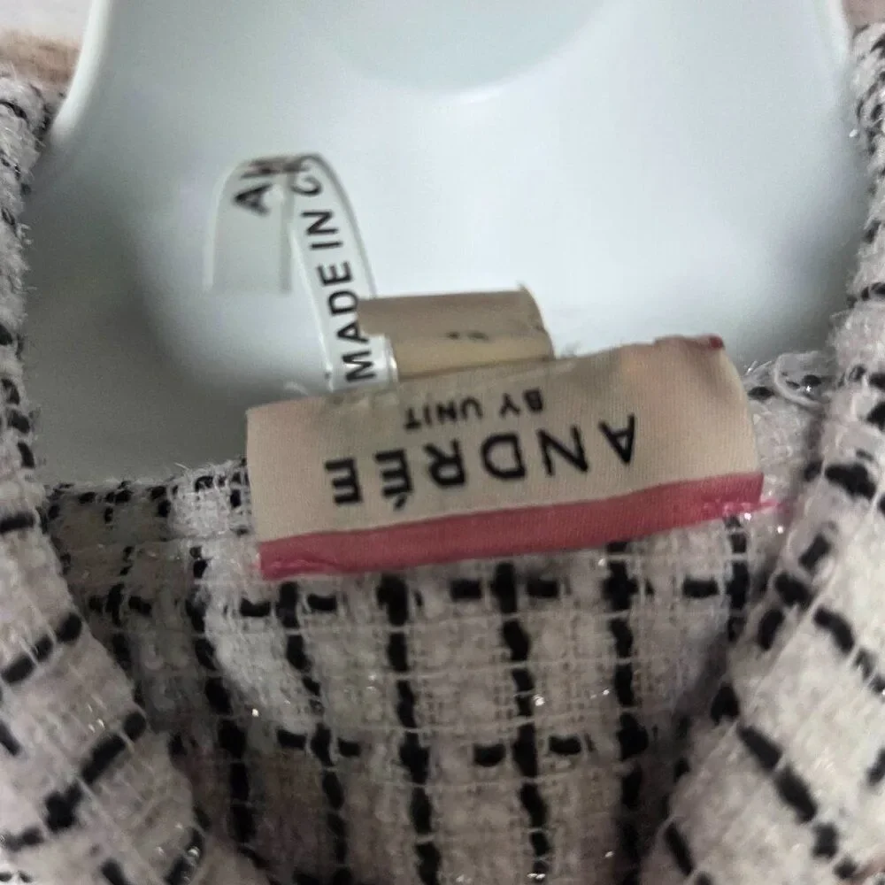 Andree by Unit Button Down Shirt‎ | Women’s Medium | Black & White Collared